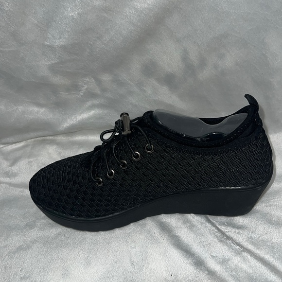 Brand New, Steven by Steve Madden, Size 7.5, Black Shoes - Picture 2 of 5